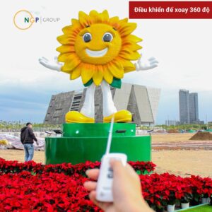 Đế xoay 360 độ, điều khiển quay, dừng bằng remote từ xa dễ dàng